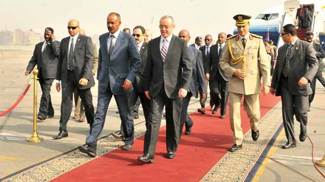Egyptian President Abdel Fattah al-Sisi with Eritrean president Isaias Afewerki